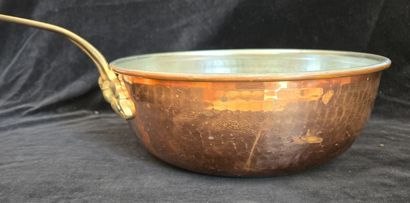 Ruffoni Historia 3.5 Qt Hammered Copper Chef Pan – ACORN handle – Made in Italy