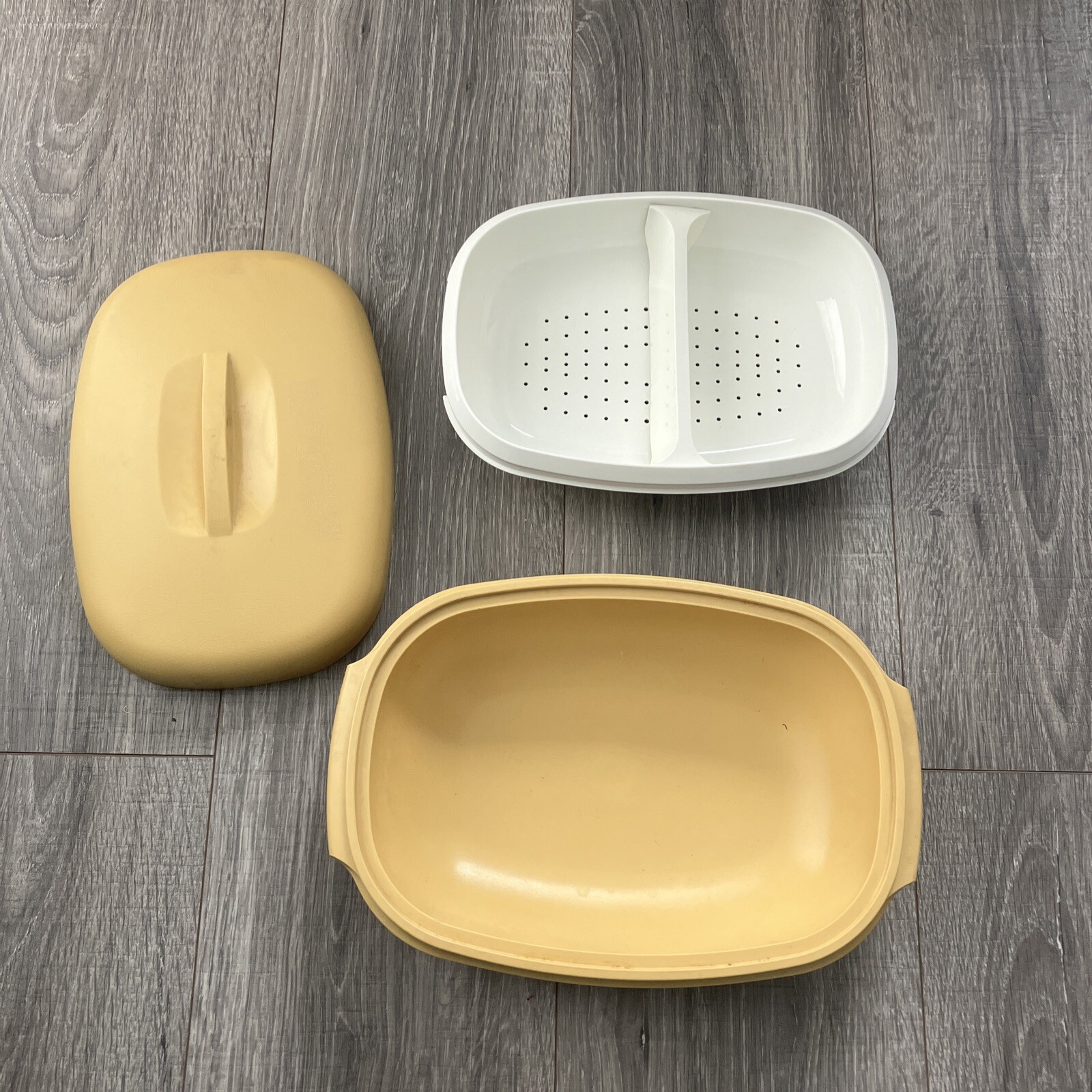 VINTAGE TUPPERWARE STEAMER HARVEST GOLD VEGETABLE RICE STEAMER, Nice