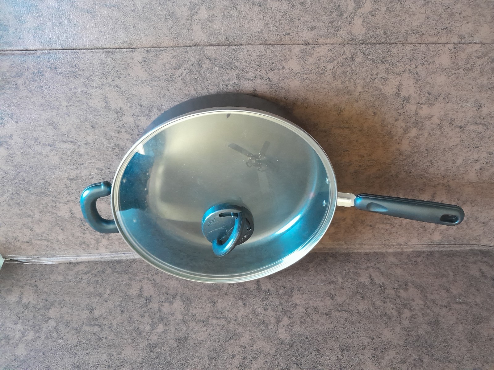 BASIC ESSENTIALS NEW SAUTE FRY PAN W/ LID STAINLESS NON-STICK W/GLASS LID