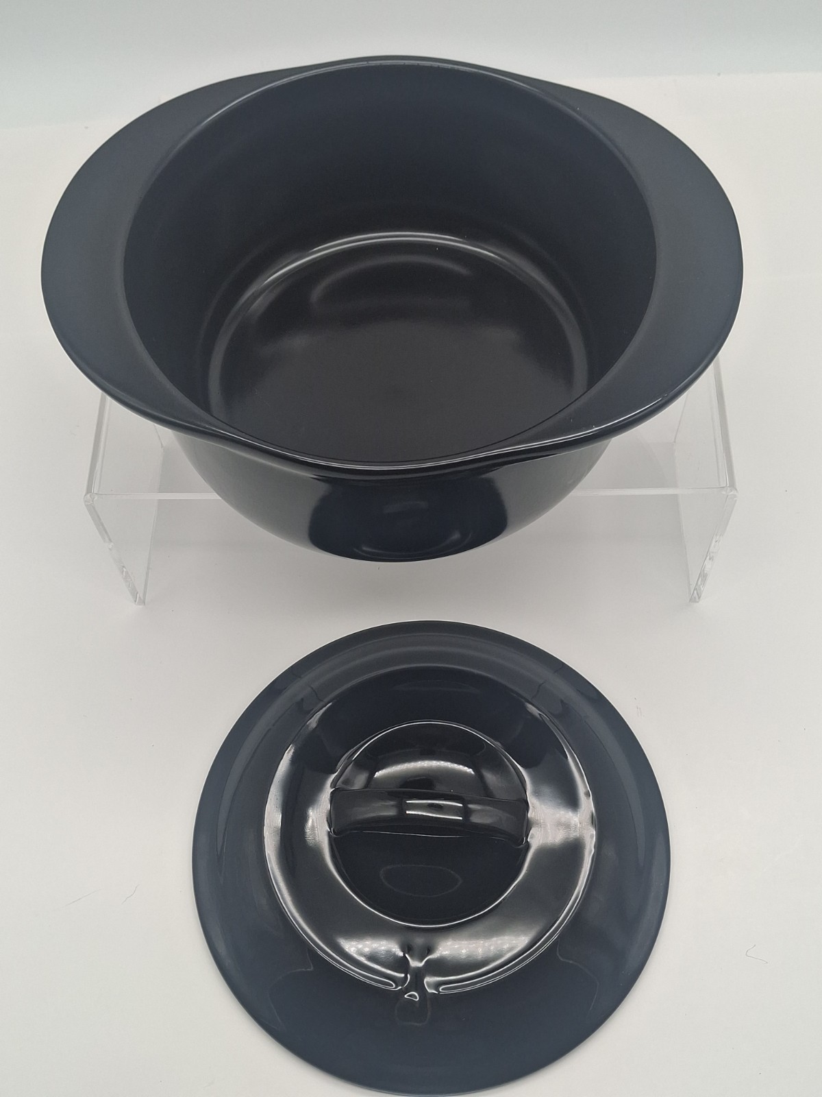Xtrema Sauce Pot 2.5 qt W/Lid Black Ceramic Stovetop Microwave Oven Safe