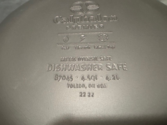 NEW – Calphalon Premier Space Saving Hard Anodized Nonstick 4.5 Qt Soup Pot