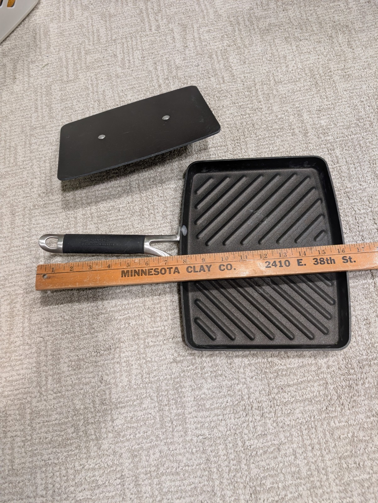 Kitchen Essentials Calphalon Set 11 x 9″ Panini Grill Pan with Heavy Grill Press