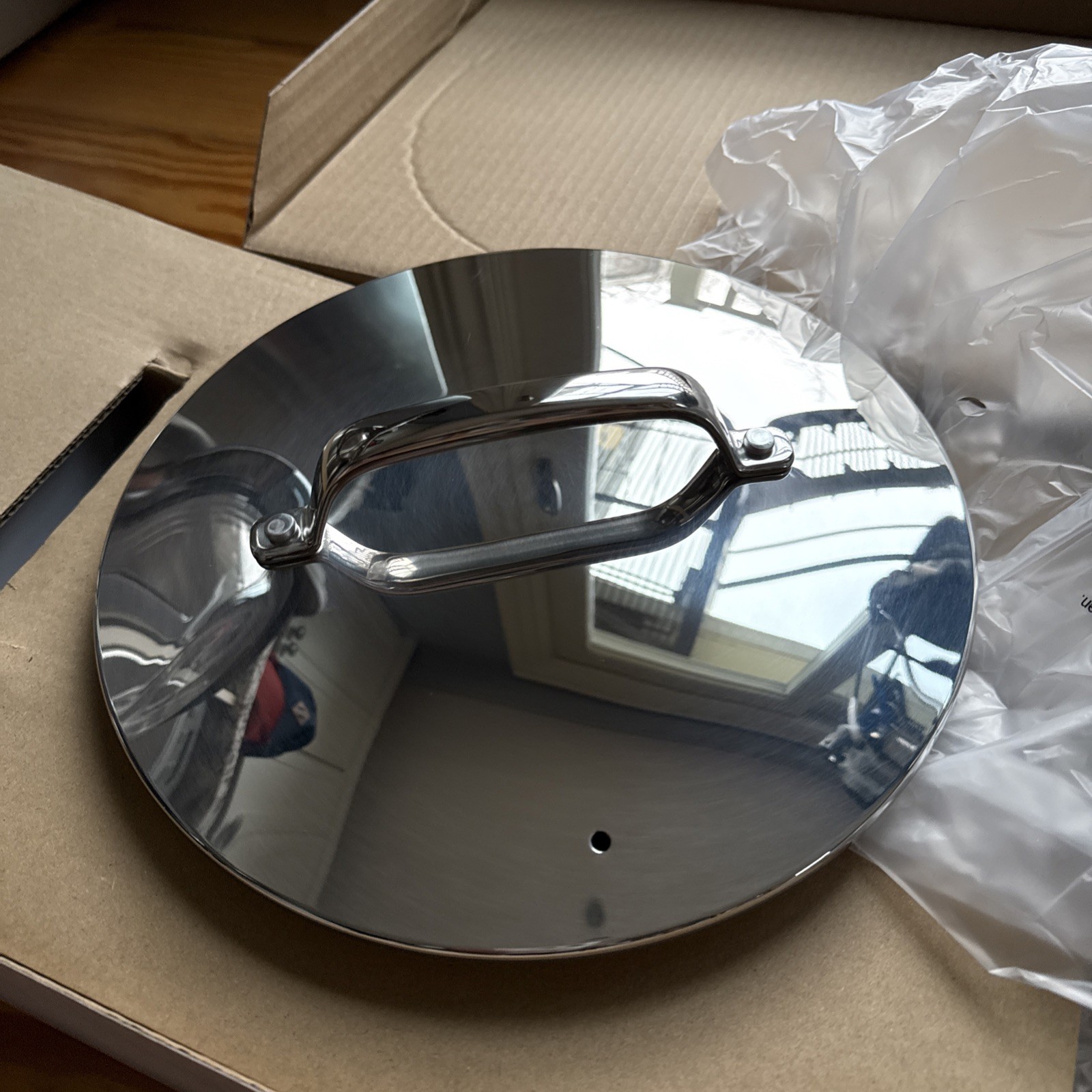 New $190 Crate & Barrel EvenCook Core 3.25 Qt. Stainless Steel Saute Pan w/ Lid