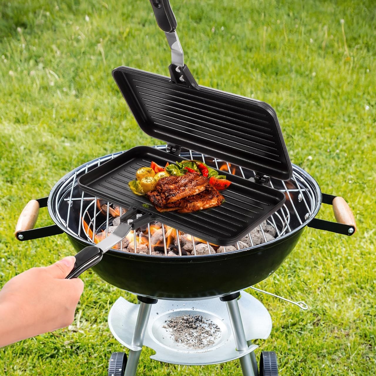 Double- Sided Frying Pan Non- Stick Grill Pan Waffle Maker Sandwich Baking Mold