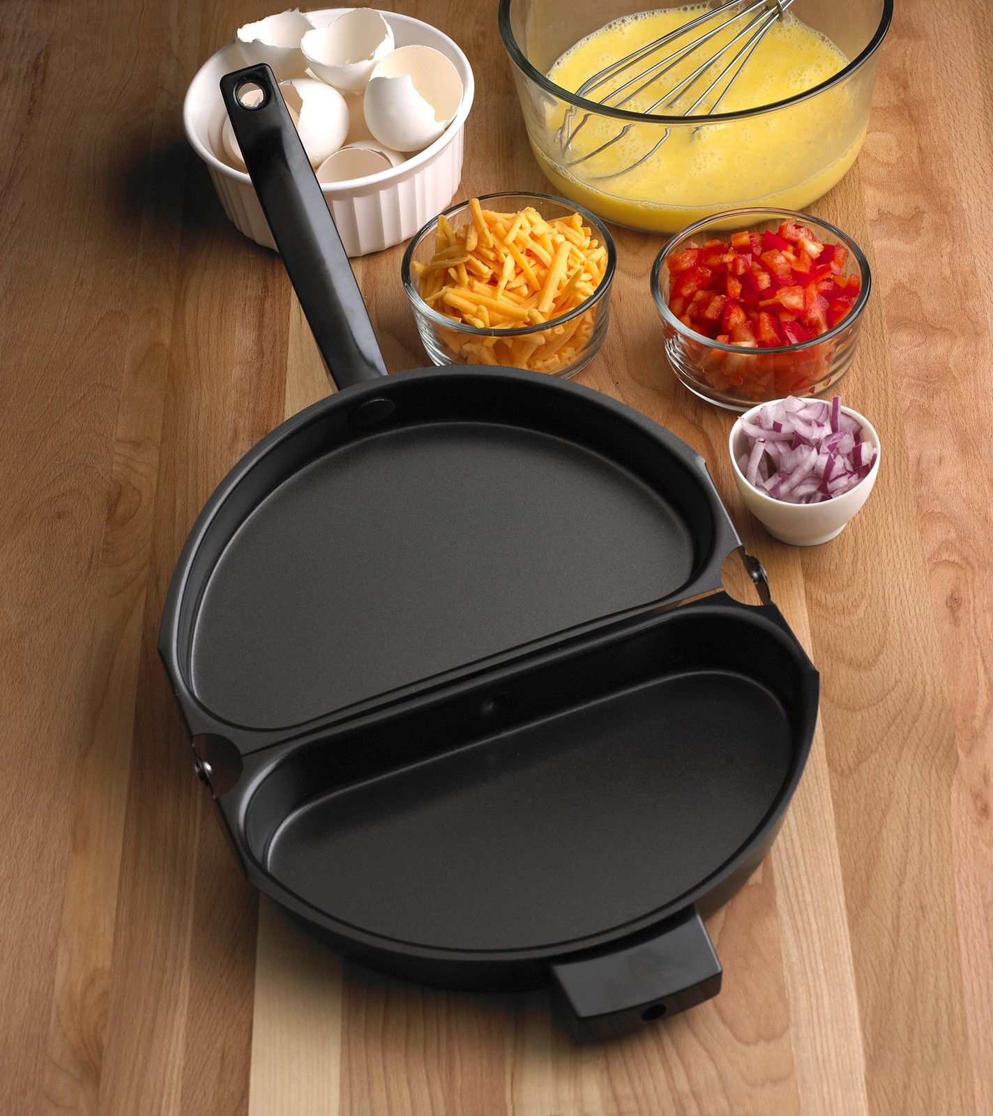 Run Egg Pan, Non-Stick Folding Omelette Pan