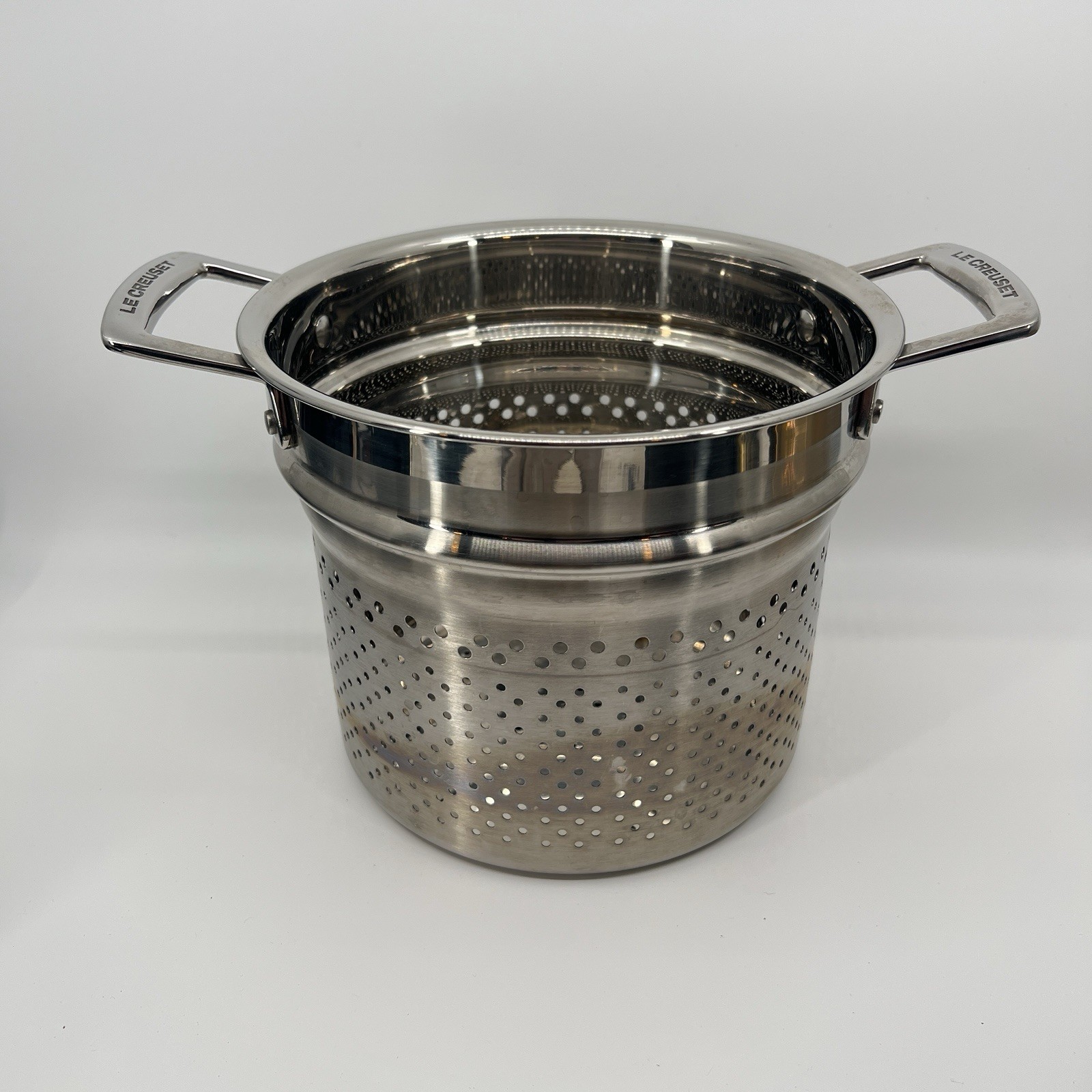 Le Creuset Colander Insert Stainless Steel Pasta & Vegetable Streamer Pot 8.5”
