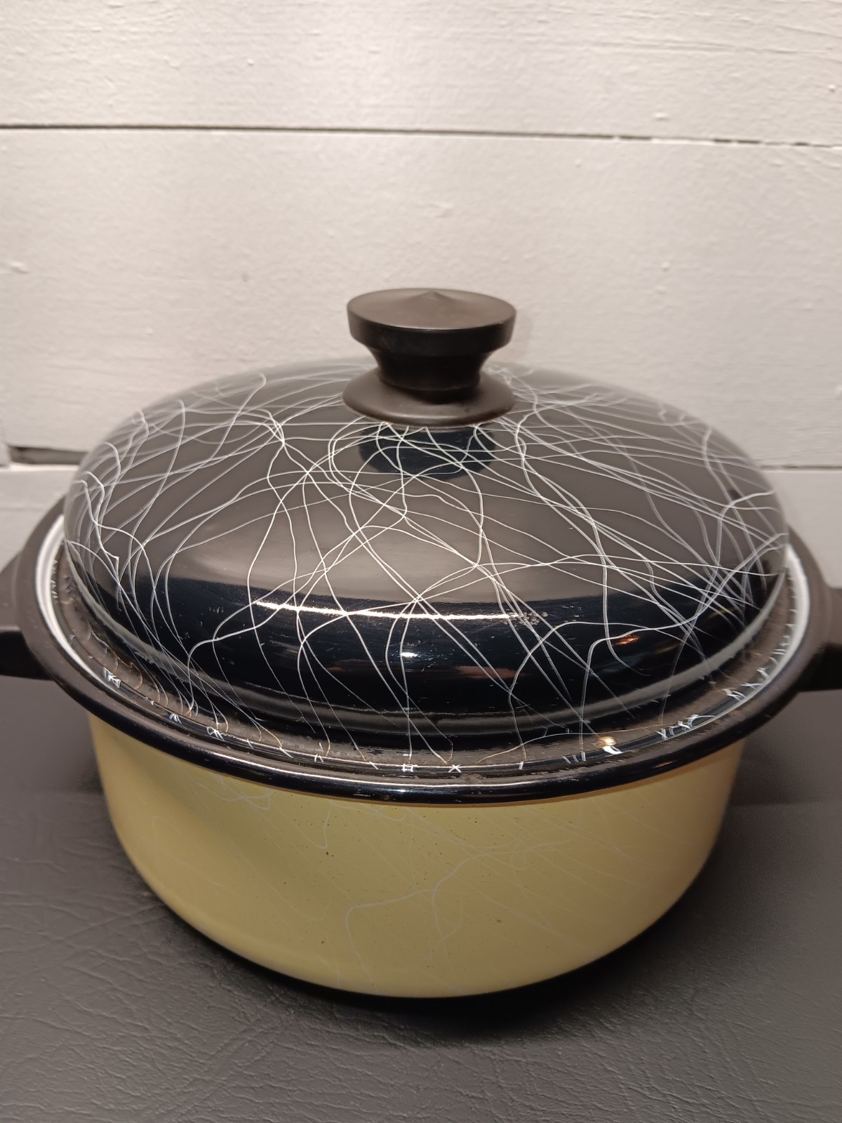 Vtg 50s Serendipity Casserole Spaghetti String Enamel Pan Mid Century Modern Ylw