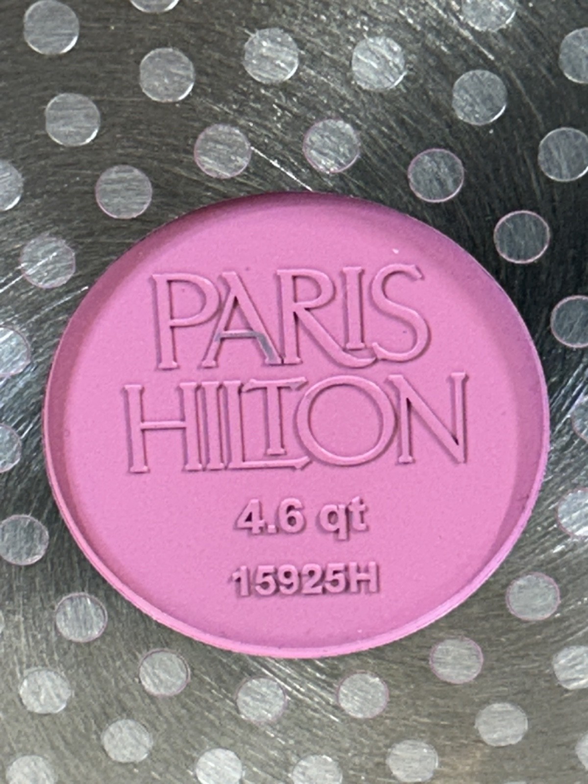NEW Paris Hilton 4.6 Quart Cast Aluminum Dutch Oven Pink Quilted Kitchen B59