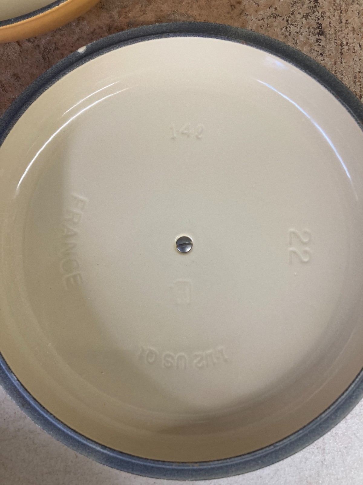 Le Creuset Shallow Casserole Braiser 22cm 8-2/3in 1.5Qt Enamel Cast Iron