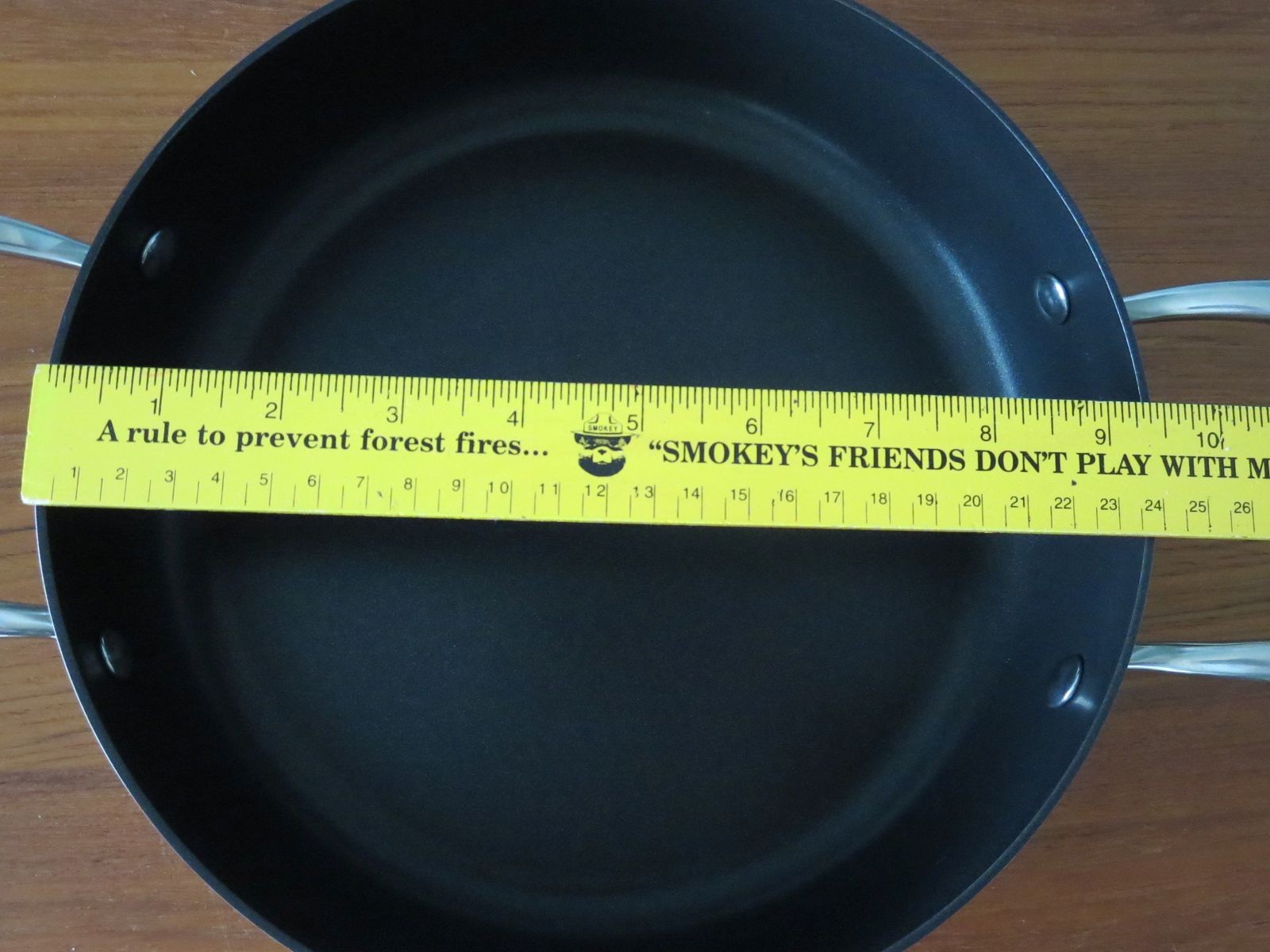 Tupperware Chef Series Stainless Non-Stick 3 qt / 2.8 L Casserole Pot Pan w/ Lid