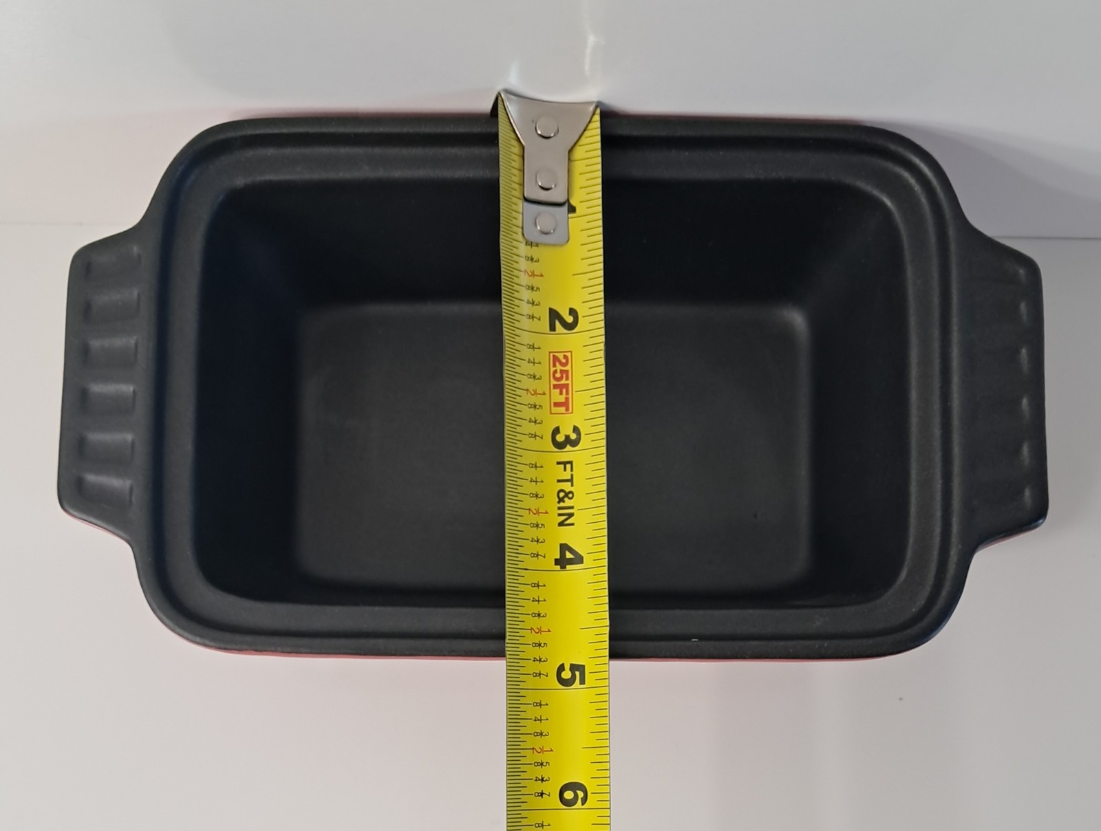 Crock-Pot Denhoff 8.5-inch Rectangular Stoneware Casserole Dish Red Matching Lid