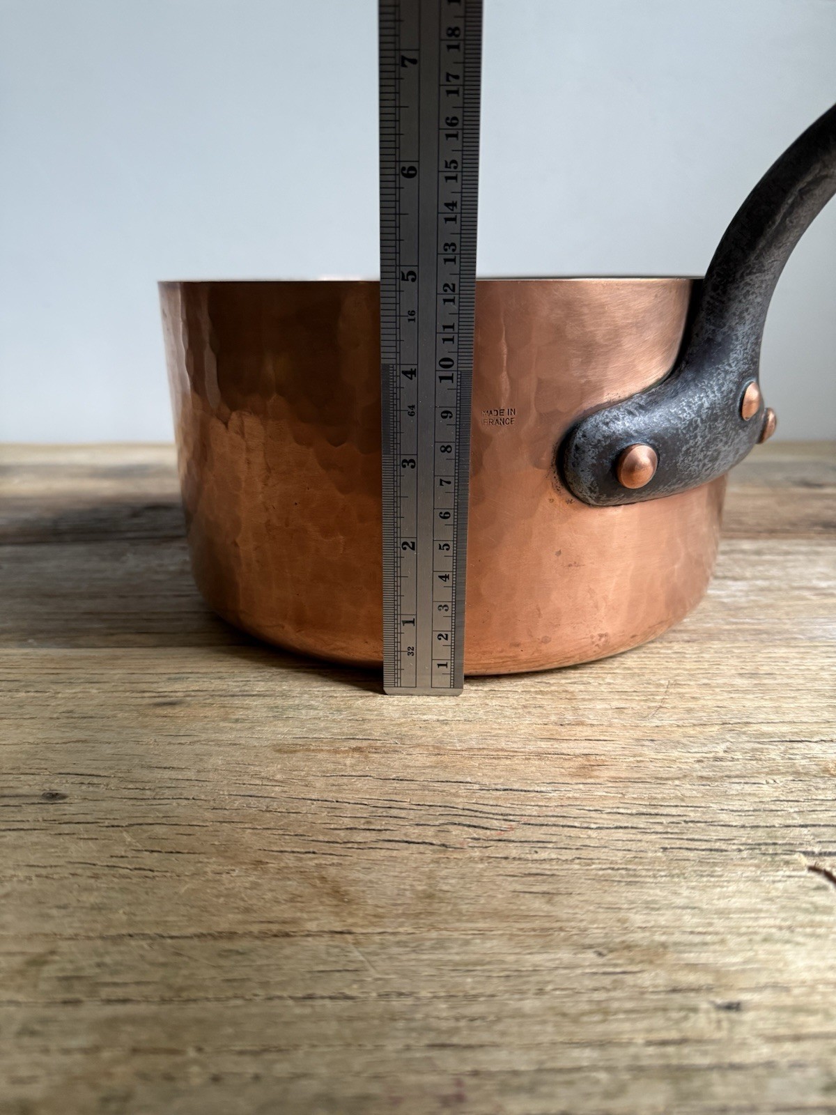 Thick Hammered Copper Pan Made in France – 22cm – 2.8mm