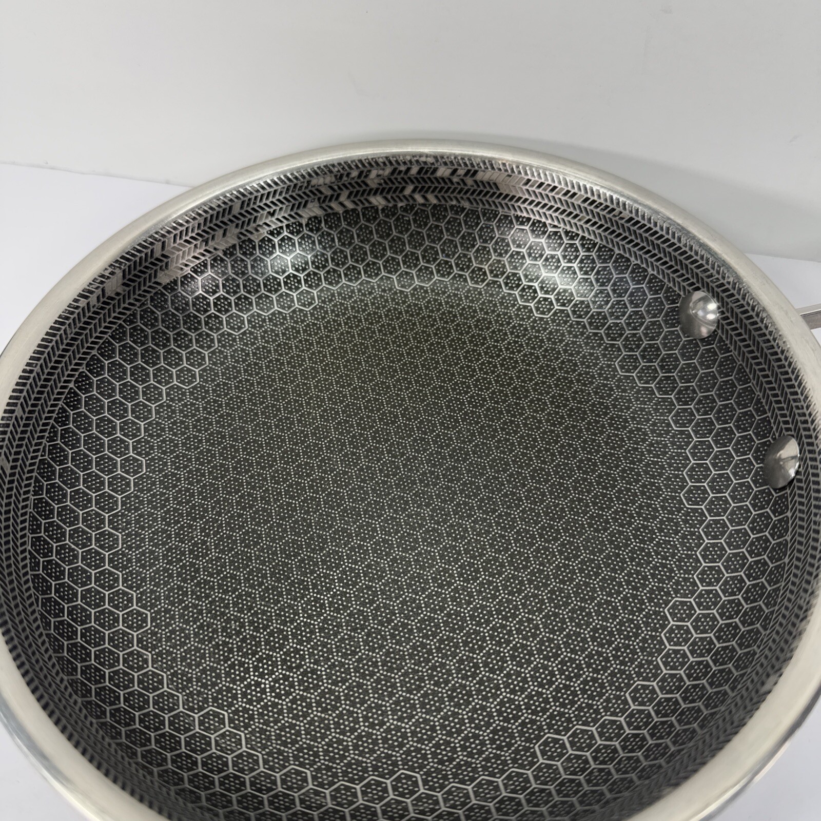 HEXCLAD 8″ Hybrid Fry Pan Stainless Steel Non-Stick Frying Pan (No Lid)