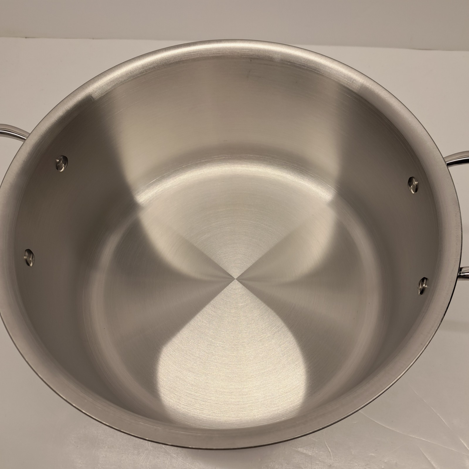 All-Clad D3 Stainless 8 Qt Stock Pot w/ Lid NOB Never Used Made in USA