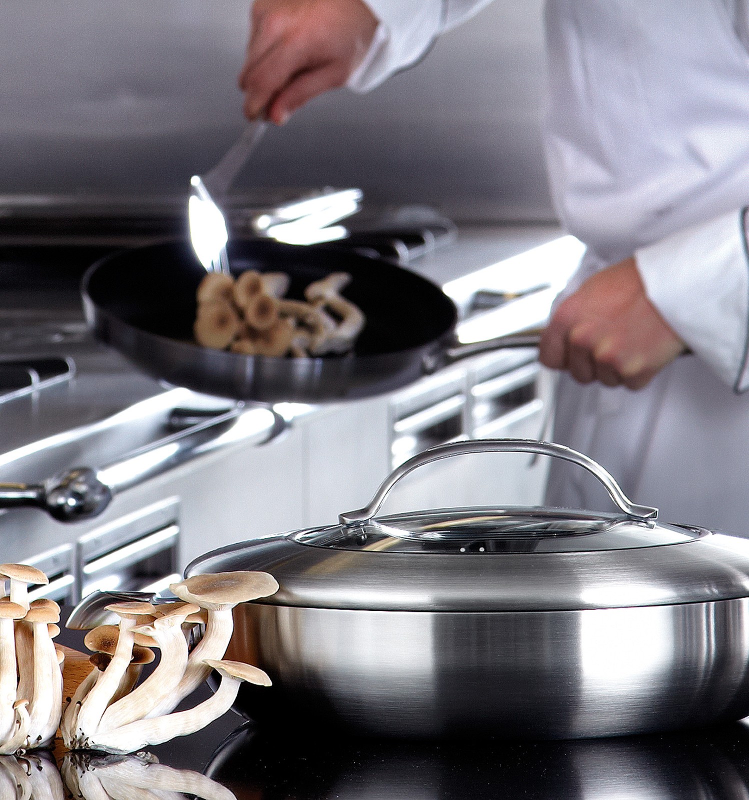 Scanpan CTX 12.75 Inch Nonstick Chef’s Pan, 5.25 Quart, Stainless Steel