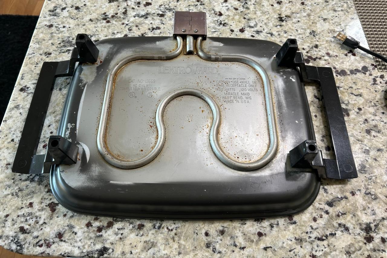 West Bend Miracle Lektro Maid 13669 Electric Skillet Tray Cutting Board