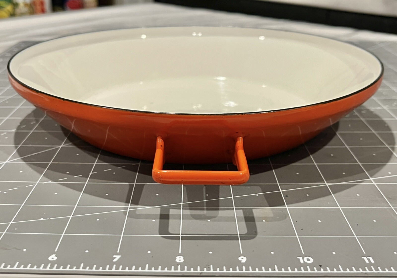 Round Enamel Paella Baking Pan Dish 9.75″ (~25cm) Diameter, 1.75” (~4.5cm) Deep
