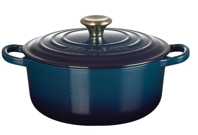 Le Creuset Signature Cocotte Ronde 20cm Agave Black Matte Enamel Light Gold Knob