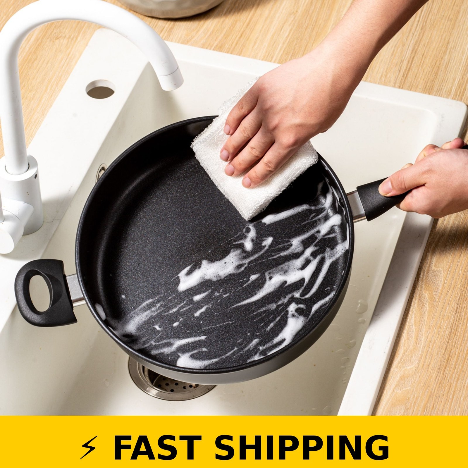 Mainstays 4 Quart Jumbo Cooker Frying Pan with Glass Lid – Black