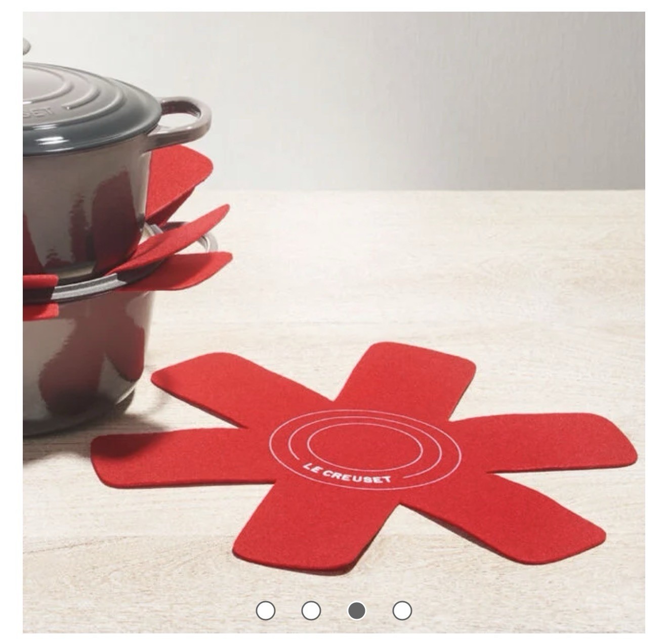 NEW Le Creuset Felt Cookware Protectors Set of 3 Red Cerise 15.75 inch FREE SHIP