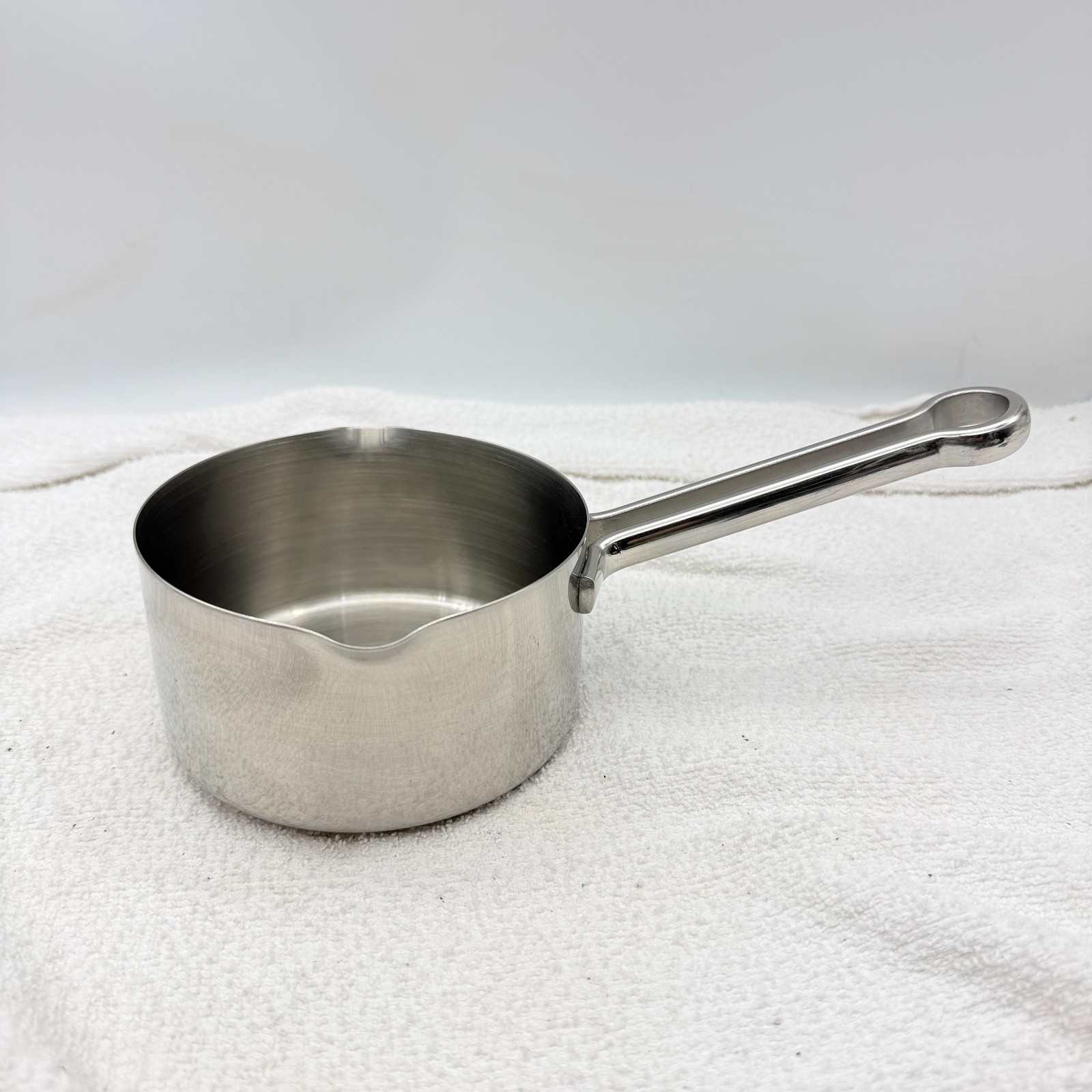 Revere Ware ProLine 6744 1/2-Quart Double-Pour Saucepan – 18/10 Stainless Steel