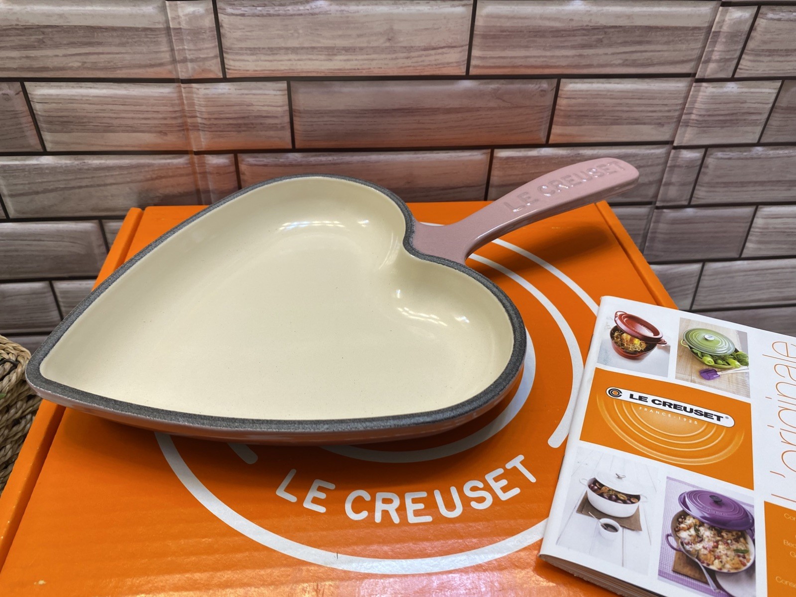 Le Creuset❤️ Heart Cast Iron Skillet 16cm Mauve Pink Made in France