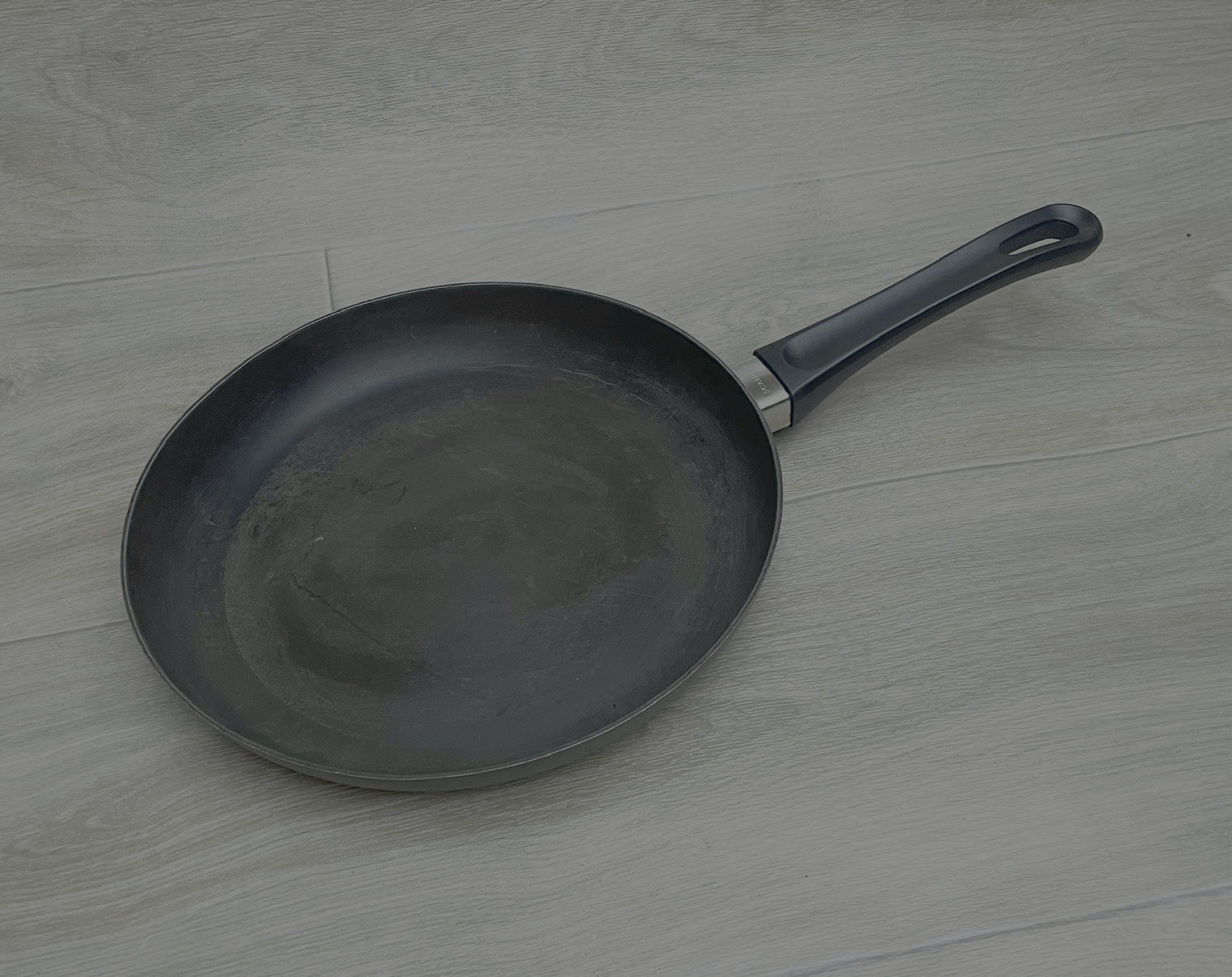 ScanPan Ceramic Titanium Fry Pan 10 1/4” Made In Denmark