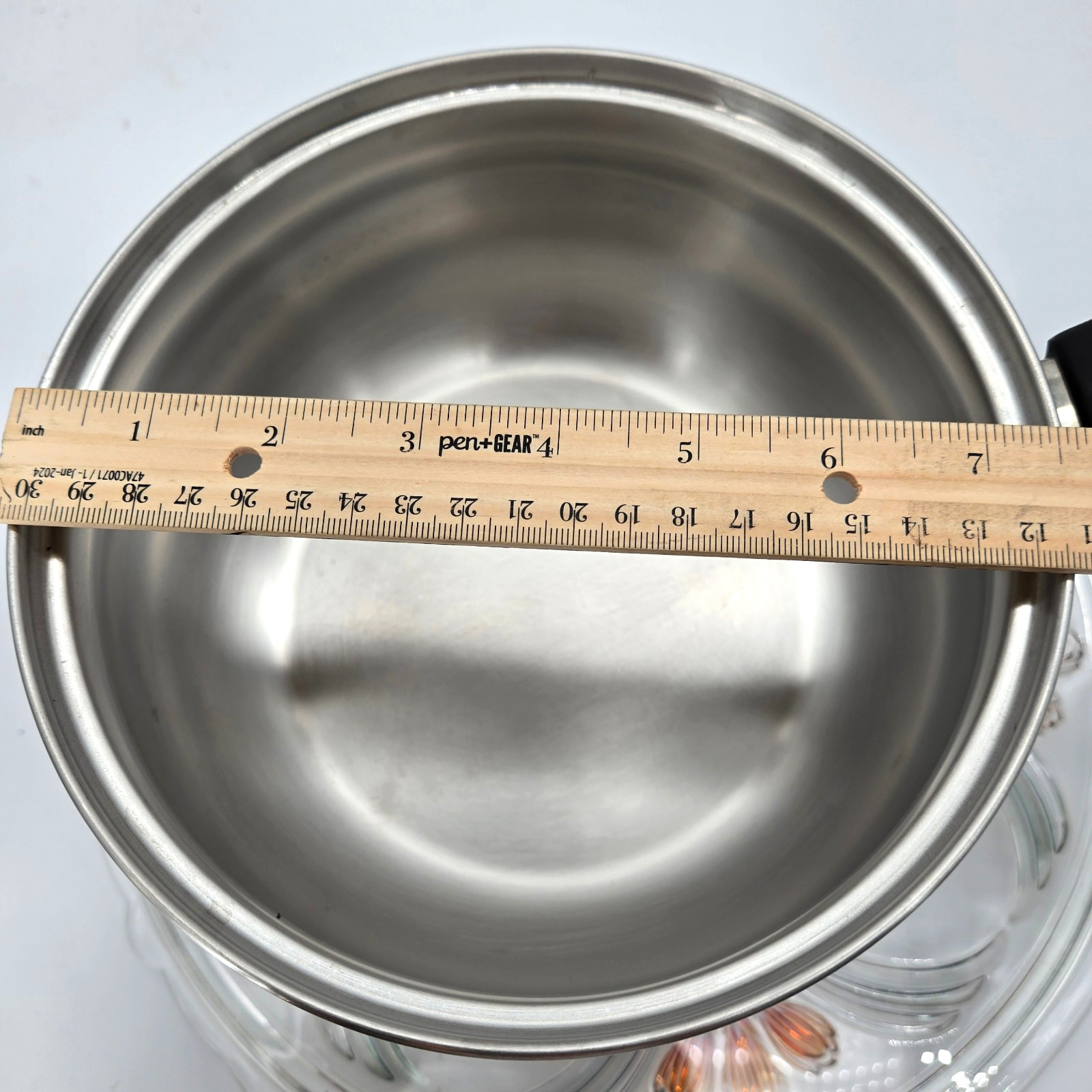Oster Stainless Steel Pot w/Glass Vented Lid Cooking 2 Qt Sauce Pot.