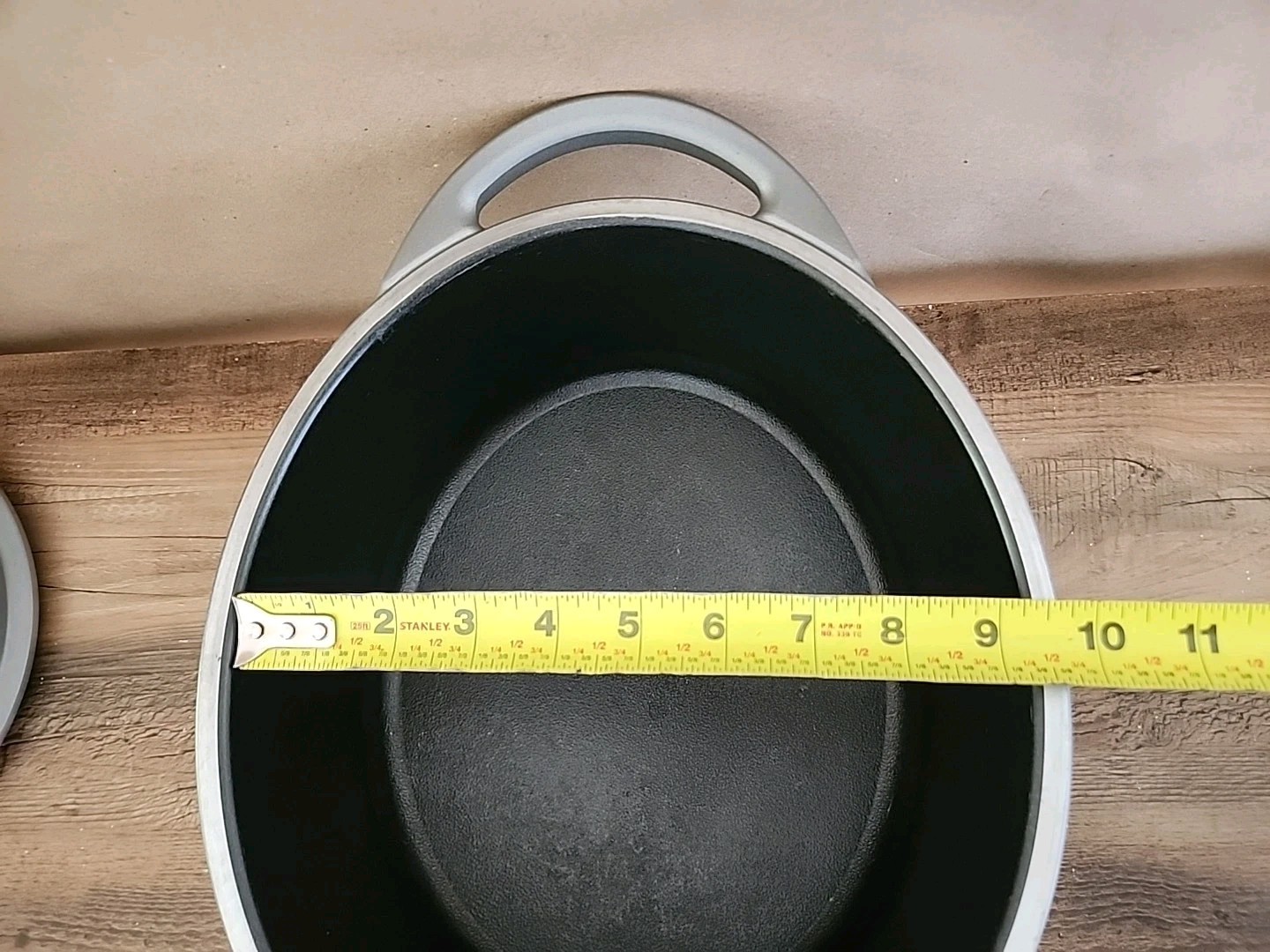 NORDIC WARE 6qt Dutch Oven/Roaster with Lid Cast Aluminum MADE IN USA