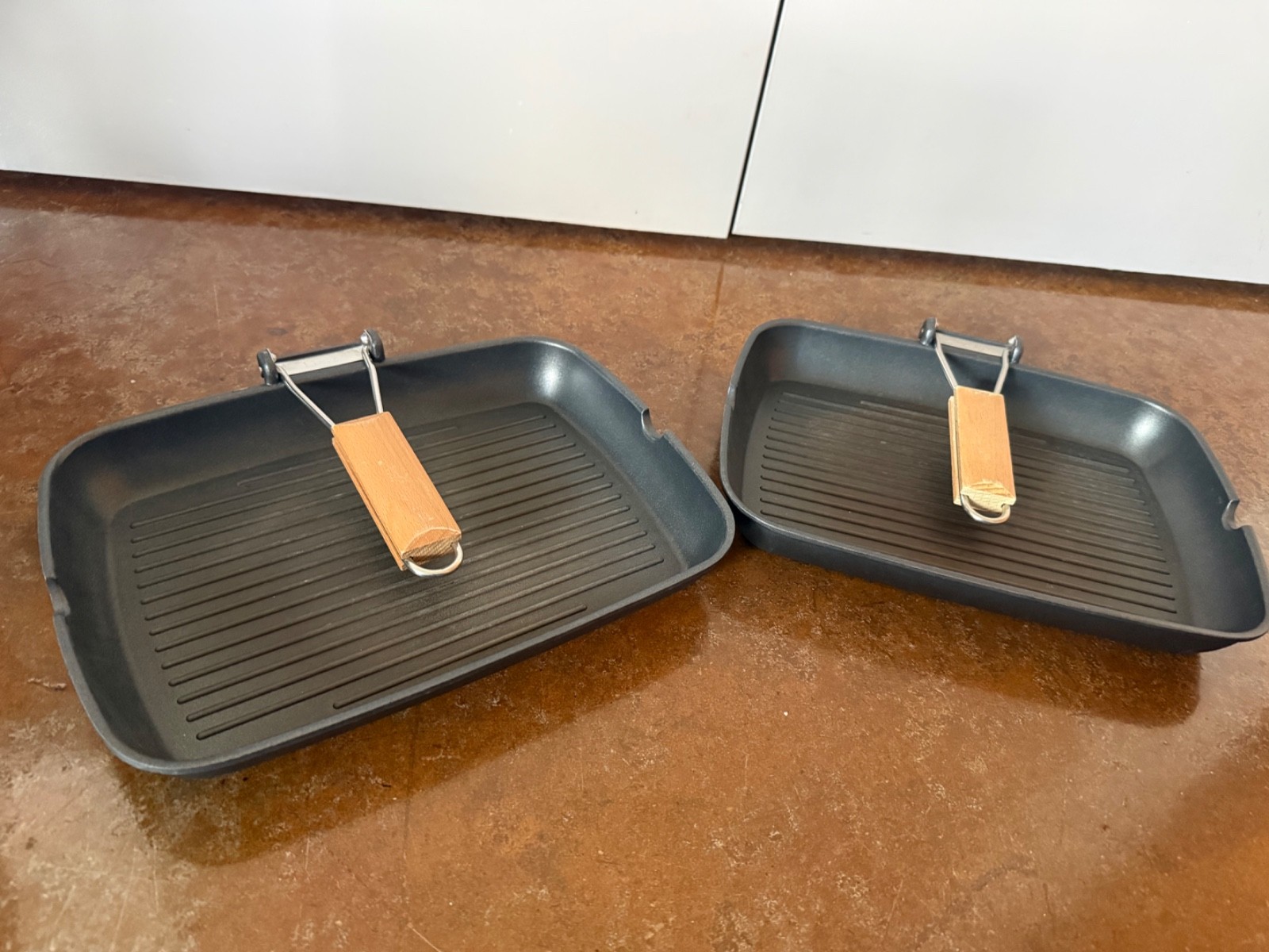 IKEA Nonstick Grill Pan 13×9.5 Inch Folding Handle Square Skillet Indoor Griddle