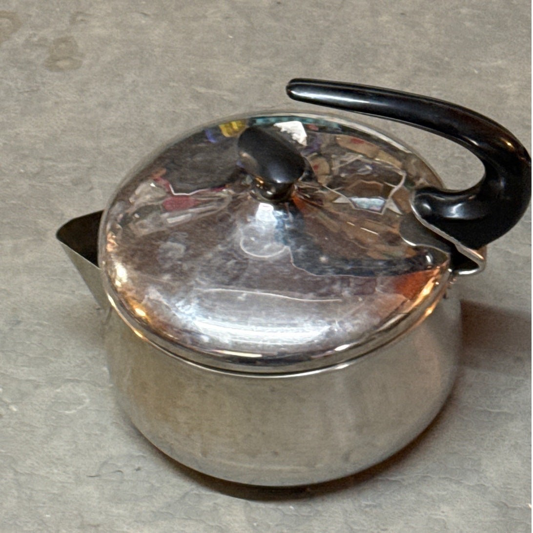 Vintage Farberware Stainless Steel Mid Century Modern Swoop Handle 2 Qt Kettle