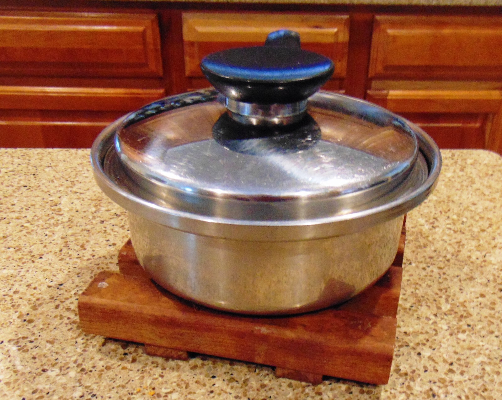 Vtg Seal O Matic 7″ Thermium Stainless Steel Multi Plex Pot With Lid Made in USA