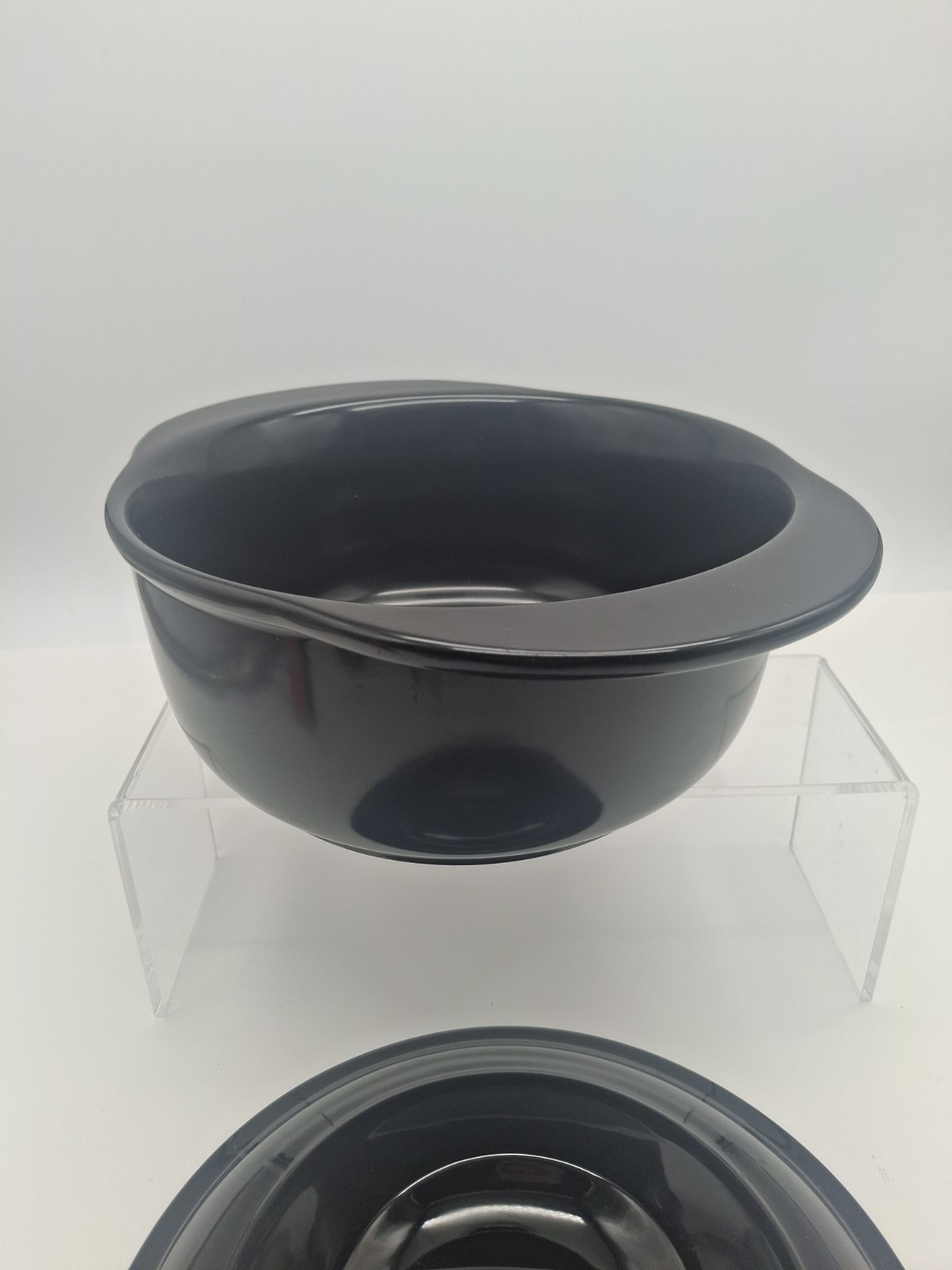 Xtrema Sauce Pot 3.5 qt Black Ceramic Stovetop Microwave Oven Safe with Lid