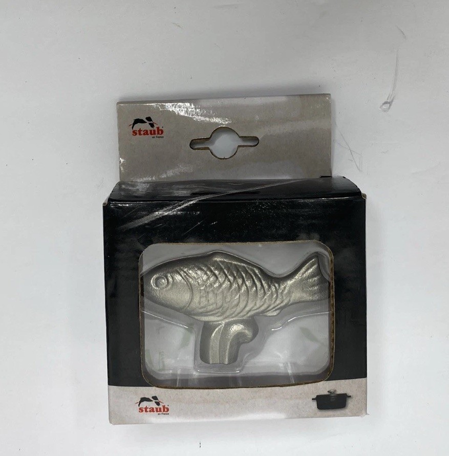 New! Staub Animal Knob Fish One Size Stainless Steel 40509-348-0 NIB Kitchenware