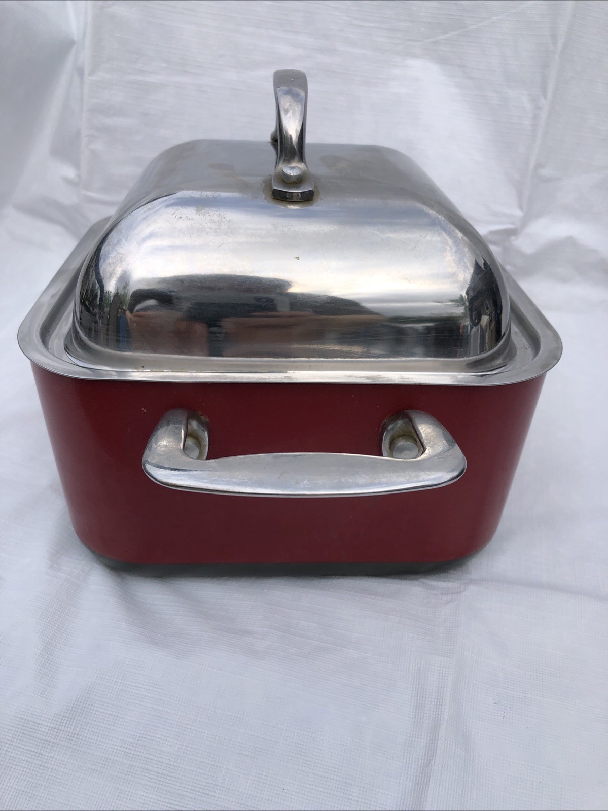 Technique Hard-Anodized Nonstick 4 Qt 3.5 L Square Red Pot w/ Lid & Handles