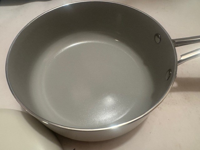 Sur La Table Kitchen Essentials 2.5 QT SAUCEPAN – PFA Free – CERAMIC NONSTICK