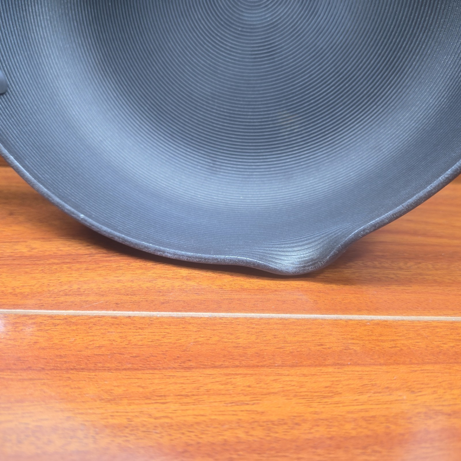 Circulon Nonstick Pan 9″ Frying Skillet Hard Anodized Concentric Circular Ridges