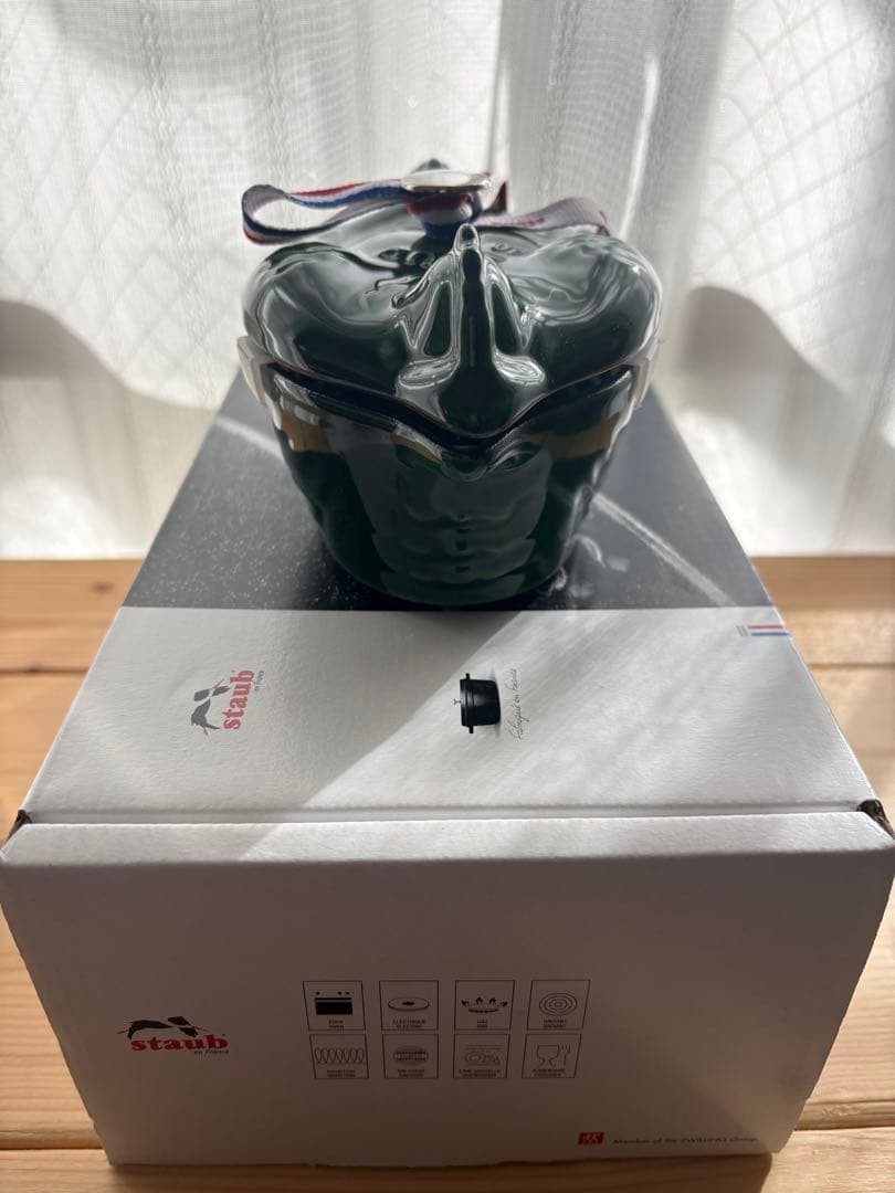 Staub Small Chicken Cocotte 11 cm Basil Green Cast Iron Japan Limited