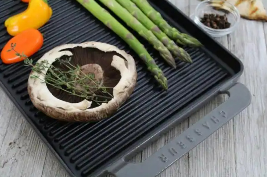14-Inch Enameled Cast Iron Rectangular Grill Pan Caviar Gray
