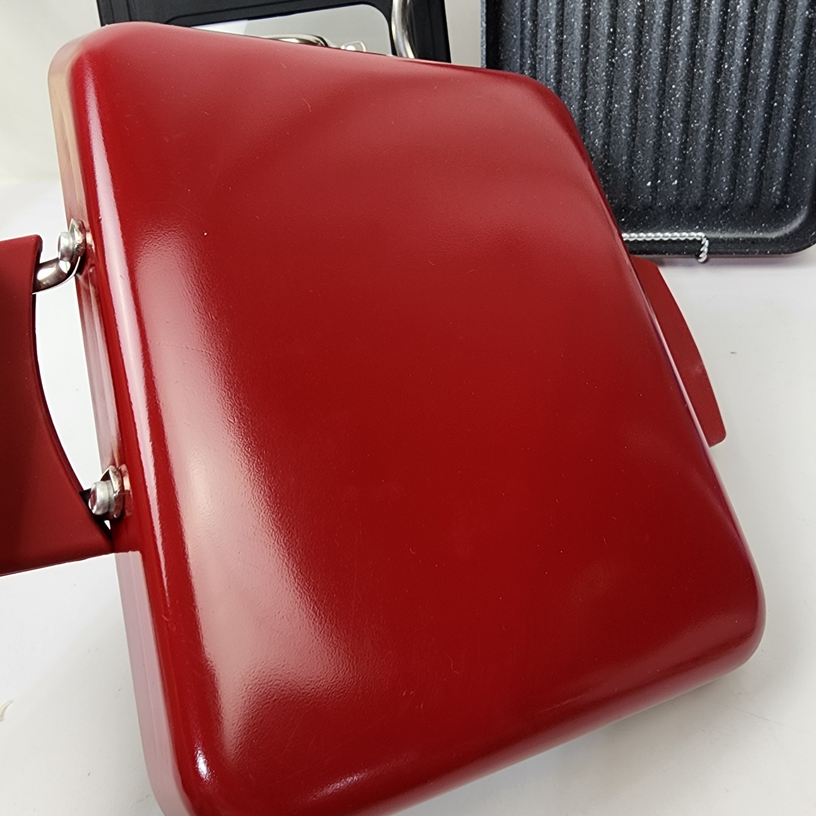 Curtis Stone Griddle Pans Smooth & Ridged (2) Silicon Handle Covers W/Lid 11 x 8