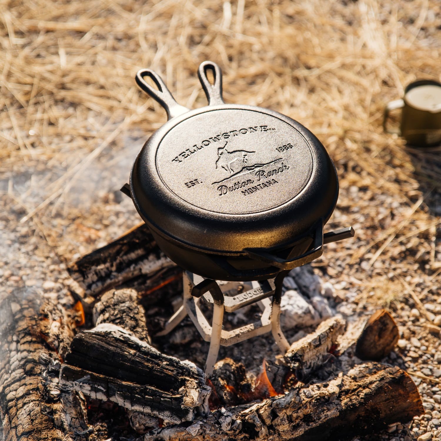 Lodge Yellowstone Cast Iron Combo Cooker, Deep 3.2Qt Skillet, Bucking Bronco Lid