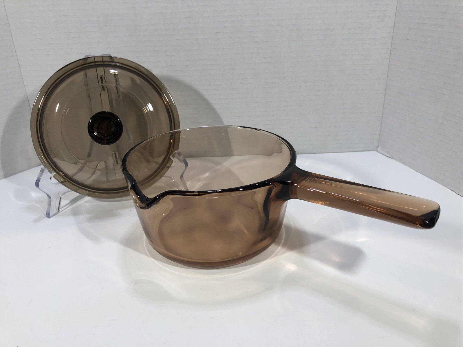 Vintage Corning Amber Vision Ware 1 Liter Sauce Pan Pot With Spout And Lid USA