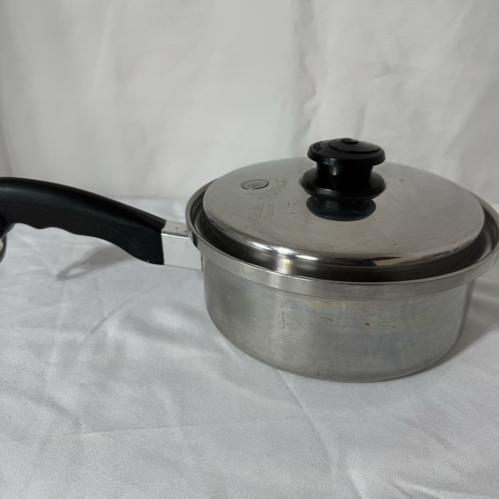 Saladmaster T304S Stainless Steel Sauce Pan Pot 1.5 Qt. w/ Vapor Vent Lid