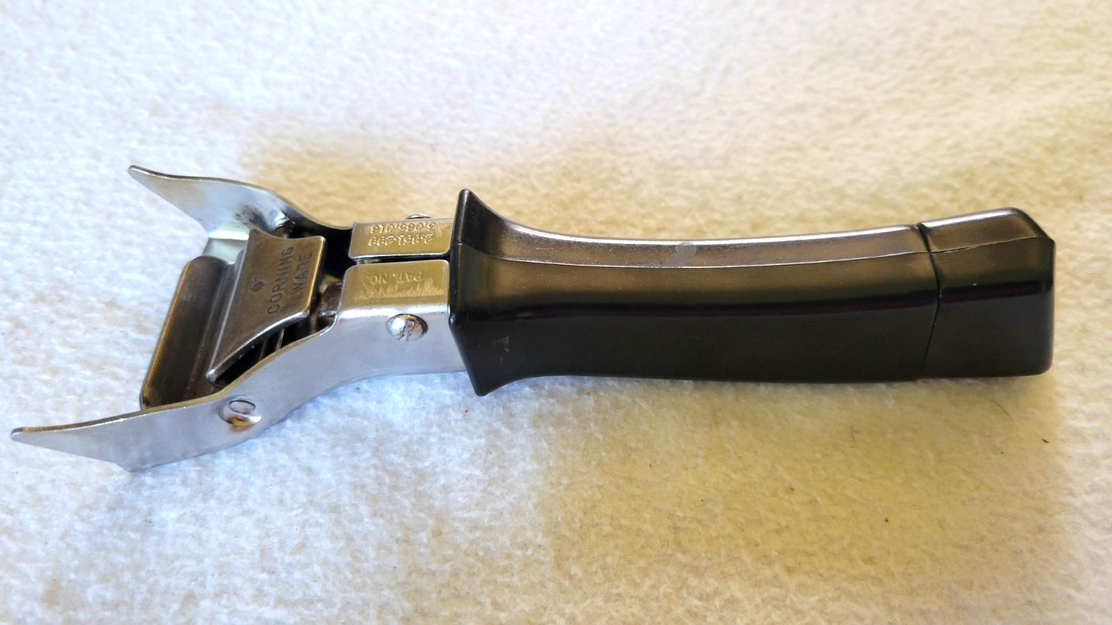 Vintage Corning Ware Twist Handle Helper Detachable Lock Pot Pan Casserole