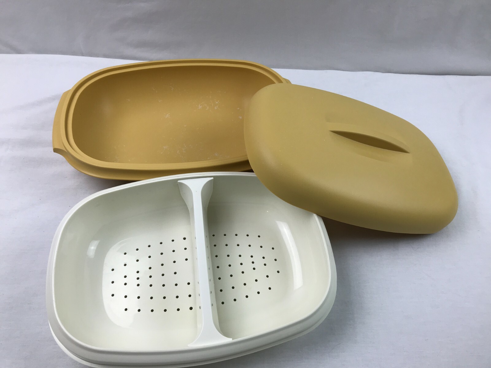 Vintage Tupperware Steamer Harvest Yellow 4 pieces Microwave