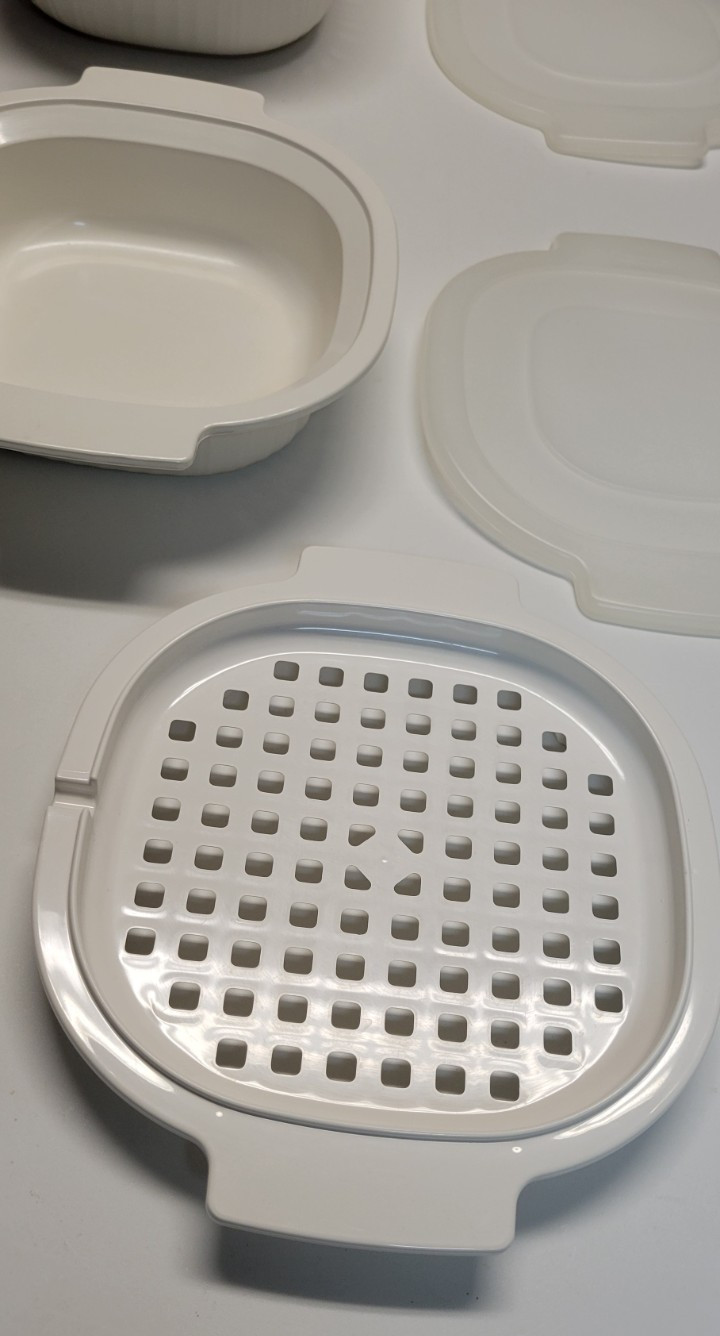 Rubbermaid 3, 2 & 1 Quart Microwave Cookware Casserole Bowls Steamer w/Lids 7 pc
