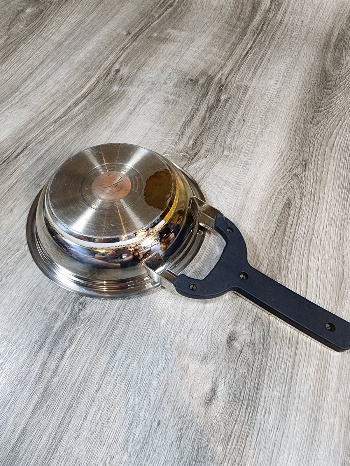 Berghoff TFK 9″ Frypan Sandwich Boden CroMo Tanium Surgical Stainless Steel
