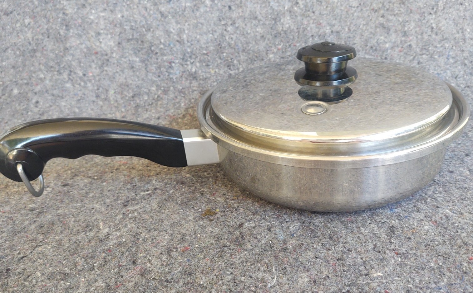 Saladmaster 18-8 Tri Clad Stainless Steel 9″ Gourmet Saucepan Stock Pot Vapo Lid