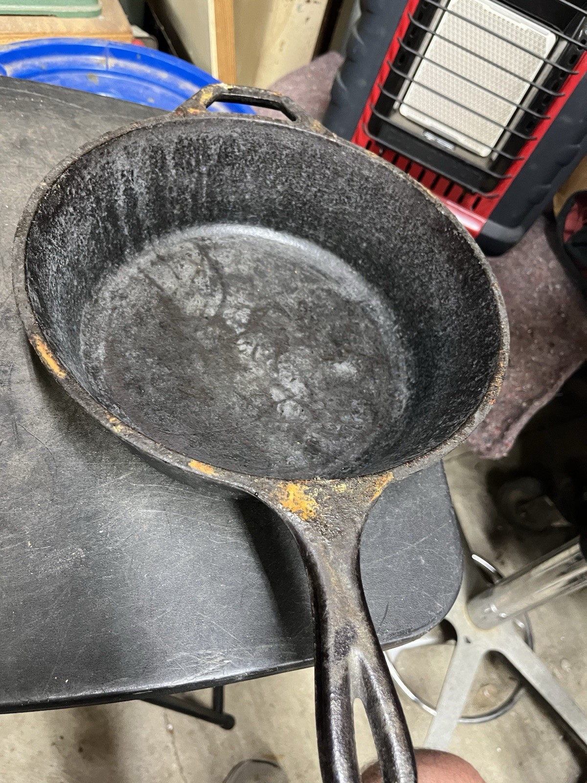 Lodge LCC3 Skillet/Griddle, With Lid, Seasoned Cast Iron, 9-3/4-In.