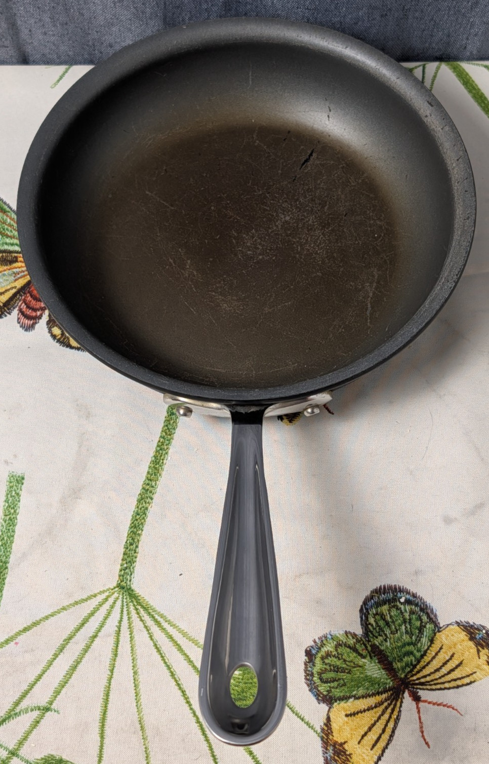All-Clad 8 IN / 20 CM Hard-Anodized Nonstick Frying Pan Skillet Chef Used